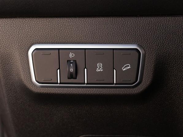 Haval M6 II с пробегом 2023 года, цена 2 005 000 рублей, 36368 км, внедорожник, Автокод Объявления