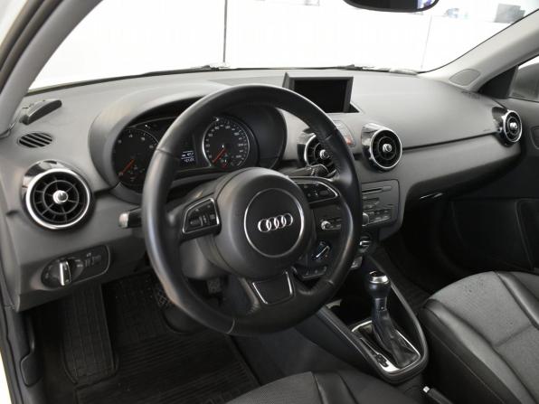Audi A1 I (8X) с пробегом 2013 года, цена 1 095 000 рублей, 187953 км, хэтчбек, Автокод Объявления