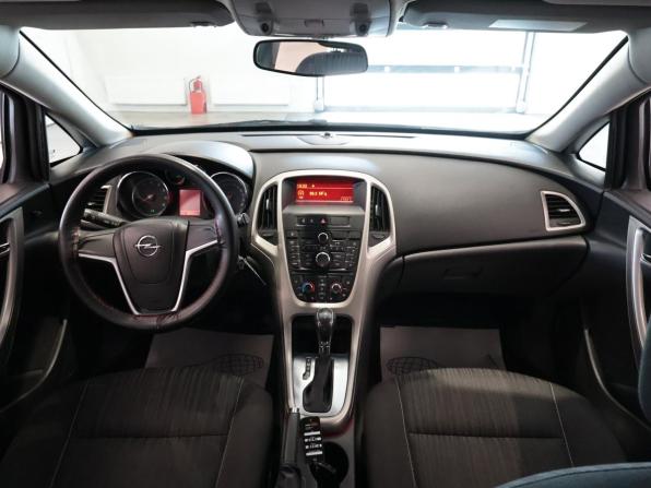 Opel Astra J с пробегом 2011 года, цена 660 000 рублей, 158073 км, универсал, Автокод Объявления