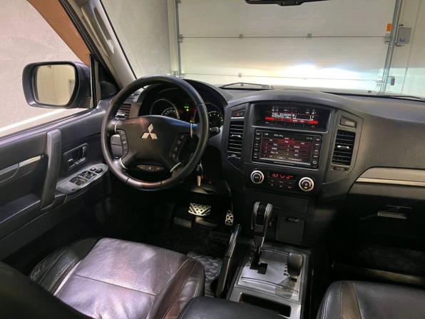 Mitsubishi Pajero IV с пробегом 2011 года, цена 2 099 000 рублей, 143841 км, внедорожник, Автокод Объявления