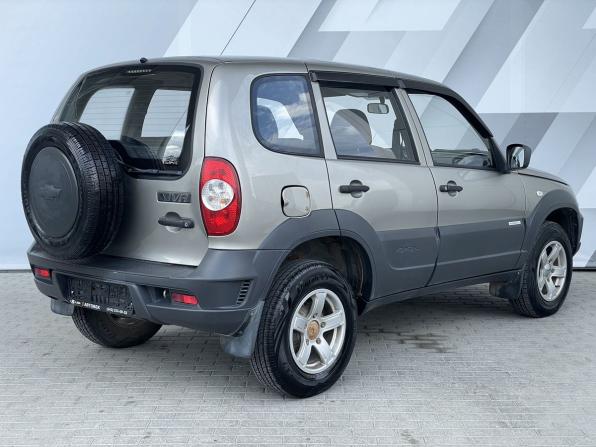 Chevrolet Niva I Рестайлинг с пробегом 2013 года, цена 548 000 рублей, 175618 км, внедорожник, Автокод Объявления
