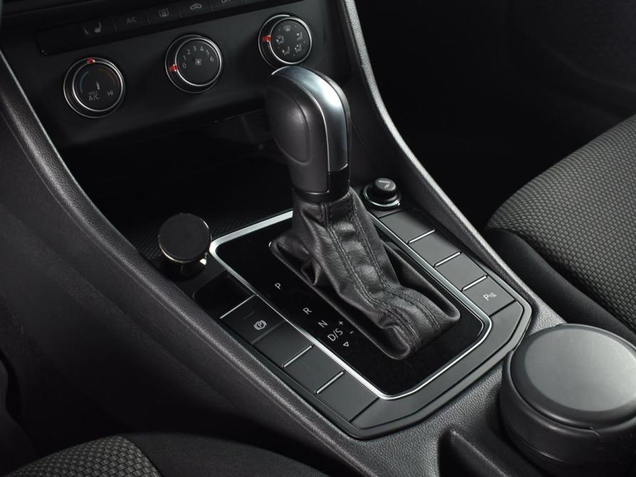 Volkswagen Jetta VII Кемерово  - изображение 19