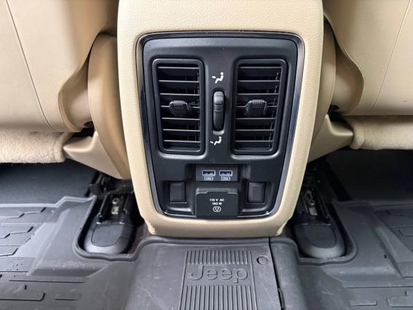Jeep Grand Cherokee IV (WK2) Рестайлинг с пробегом 2018 года, цена 3 475 000 рублей, 63980 км, внедорожник, Автокод Объявления