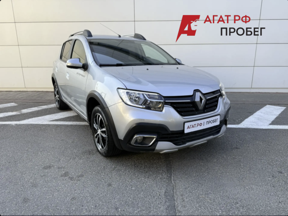 Renault Sandero II Рестайлинг с пробегом 2020 года, цена 1 093 000 рублей, 82000 км, хэтчбек, Автокод Объявления