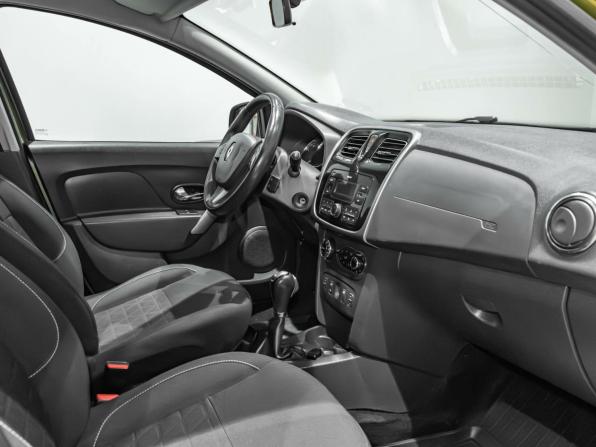 Renault Sandero II с пробегом 2017 года, цена 854 137 рублей, 184524 км, хэтчбек, Автокод Объявления