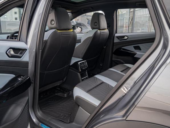 Volkswagen ID.4 с пробегом 2023 года, цена 4 525 000 рублей, 53848 км, внедорожник, Автокод Объявления