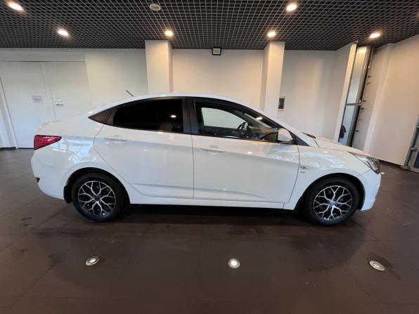 Hyundai Solaris I Рестайлинг с пробегом 2015 года, цена 1 100 000 рублей, 126726 км, седан, Автокод Объявления