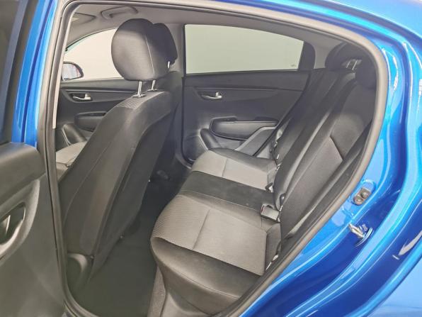 Kia Rio IV Рестайлинг с пробегом 2020 года, цена 1 599 000 рублей, 27780 км, седан, Автокод Объявления