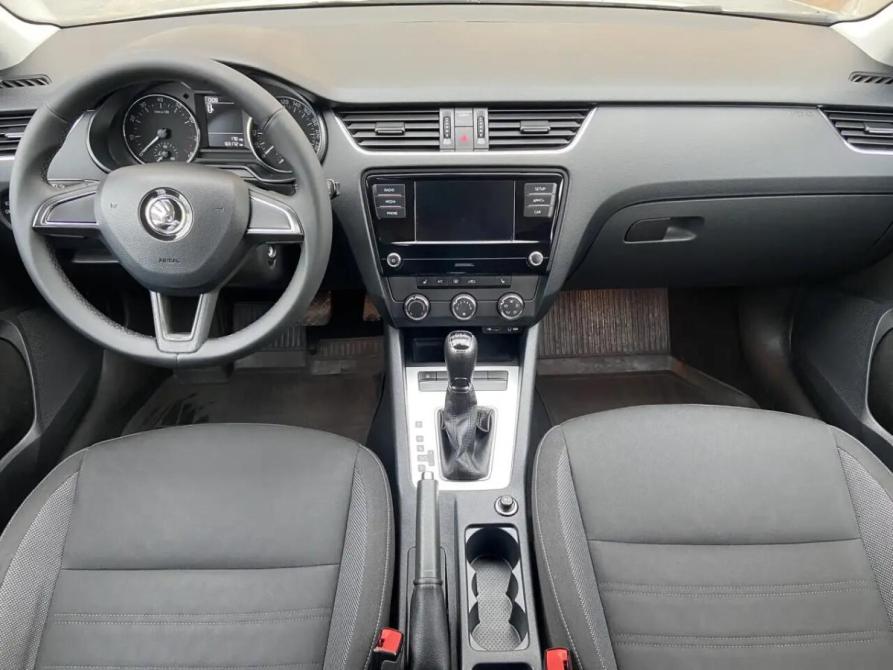 Skoda Octavia III (A7) Рестайлинг Псков  - изображение 9