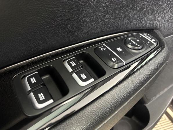 Kia Optima IV Рестайлинг с пробегом 2018 года, цена 1 965 000 рублей, 122007 км, седан, Автокод Объявления