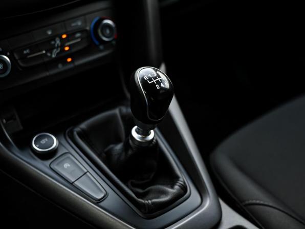 Ford Focus III Рестайлинг с пробегом 2017 года, цена 990 000 рублей, 176558 км, хэтчбек, Автокод Объявления