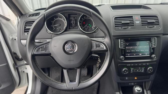 Skoda Yeti I Рестайлинг с пробегом 2017 года, цена 1 544 000 рублей, 126000 км, внедорожник, Автокод Объявления