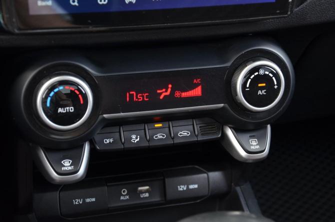 Kia Rio IV с пробегом 2018 года, цена 1 489 900 рублей, 57033 км, седан, Автокод Объявления