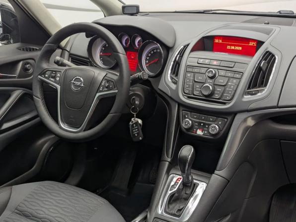 Opel Zafira C с пробегом 2012 года, цена 1 070 000 рублей, 202000 км, компактвэн, Автокод Объявления
