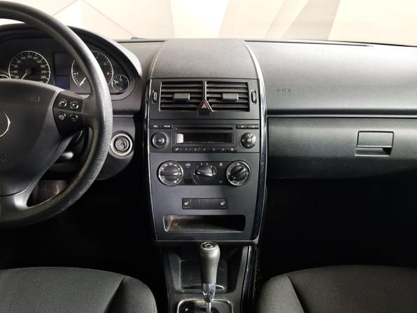 Mercedes-Benz A-Класс II (W169) Рестайлинг с пробегом 2011 года, цена 697 000 рублей, 130600 км, хэтчбек, Автокод Объявления