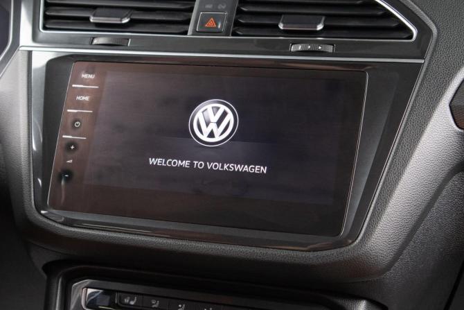 Volkswagen Tiguan II с пробегом 2017 года, цена 1 929 000 рублей, 179800 км, внедорожник, Автокод Объявления