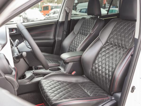 Toyota RAV4 IV (XA40) Рестайлинг с пробегом 2016 года, цена 2 399 000 рублей, 118900 км, внедорожник, Автокод Объявления