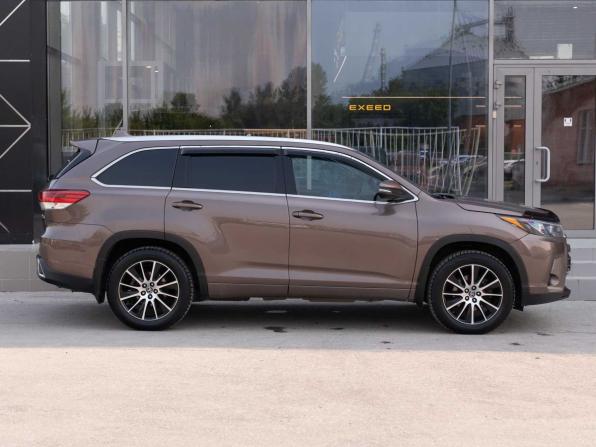 Toyota Highlander III (XU50) Рестайлинг с пробегом 2018 года, цена 2 850 000 рублей, 267347 км, внедорожник, Автокод Объявления