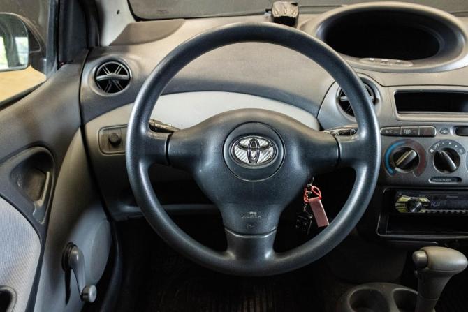 Toyota Echo с пробегом 2001 года, цена 200 000 рублей, 170370 км, хэтчбек, Автокод Объявления