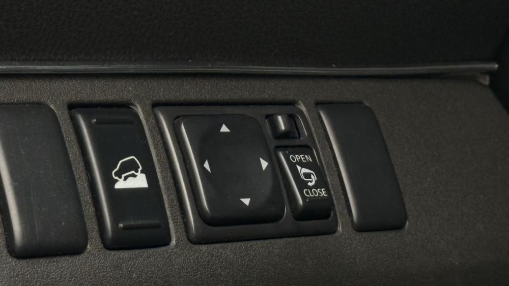 Nissan Pathfinder III Рестайлинг Санкт-Петербург  - изображение 12