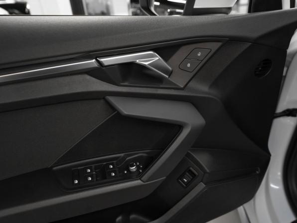Audi A3 IV (8Y) с пробегом 2021 года, цена 2 780 000 рублей, 47182 км, хэтчбек, Автокод Объявления