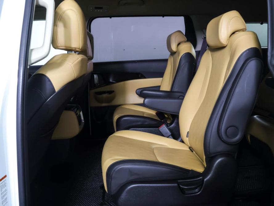 Kia Carnival IV Москва  - изображение 12