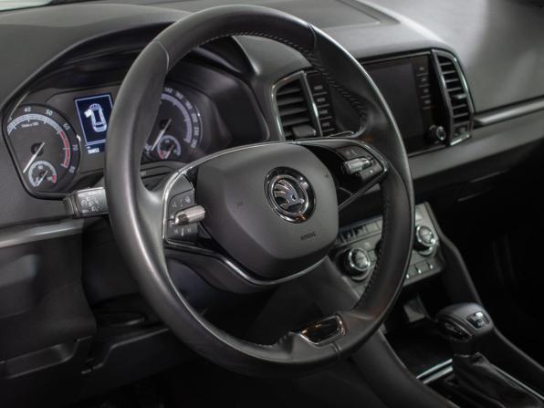 Skoda Karoq I с пробегом 2021 года, цена 2 980 000 рублей, 30853 км, внедорожник, Автокод Объявления
