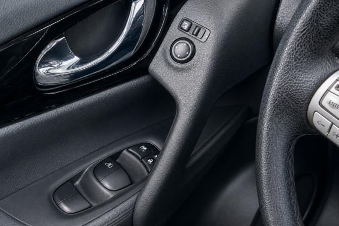 Nissan Qashqai II с пробегом 2018 года, цена 1 799 000 рублей, 60067 км, внедорожник, Автокод Объявления