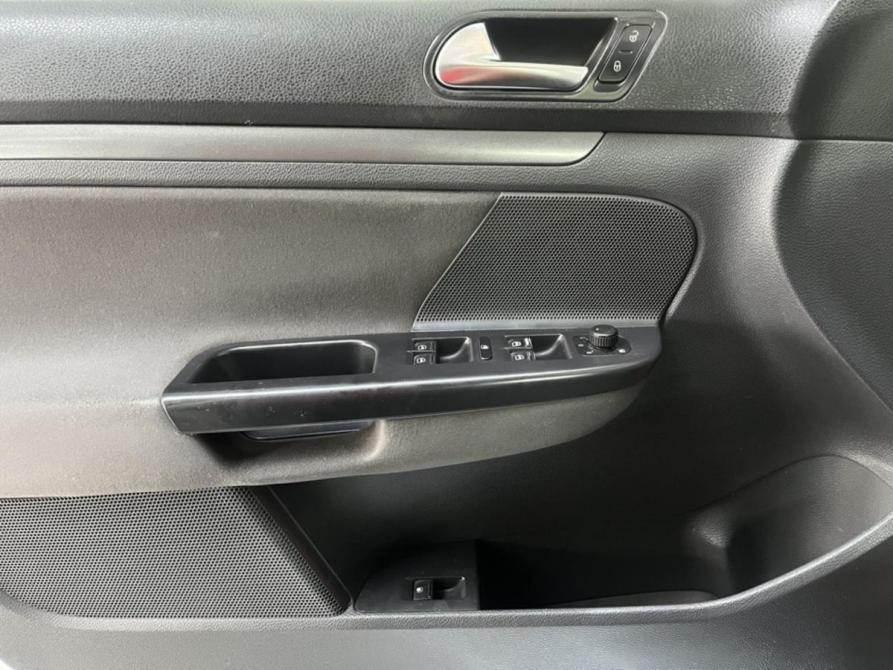 Volkswagen Jetta V Курск  - изображение 13
