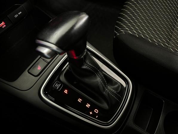 Kia Rio IV с пробегом 2018 года, цена 1 239 000 рублей, 165474 км, хэтчбек, Автокод Объявления