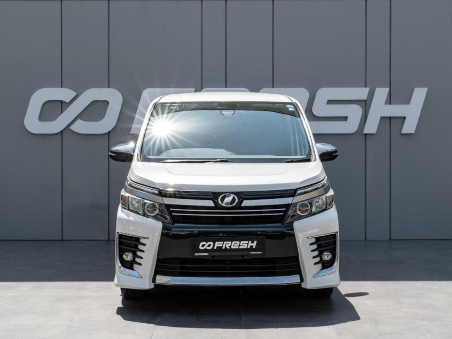 Toyota Voxy III (R80) Краснодар  - изображение 3