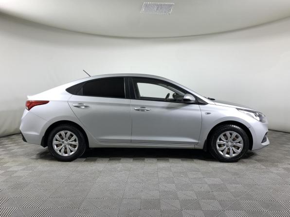 Hyundai Solaris II с пробегом 2017 года, цена 1 289 000 рублей, 154261 км, седан, Автокод Объявления