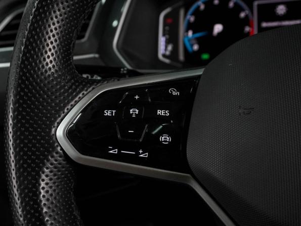 Volkswagen Tiguan II с пробегом 2019 года, цена 2 480 000 рублей, 211480 км, внедорожник, Автокод Объявления