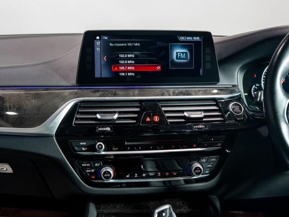 BMW 5 серии VII (G30/G31/G38) с пробегом 2017 года, цена 3 320 000 рублей, 58244 км, седан, Автокод Объявления