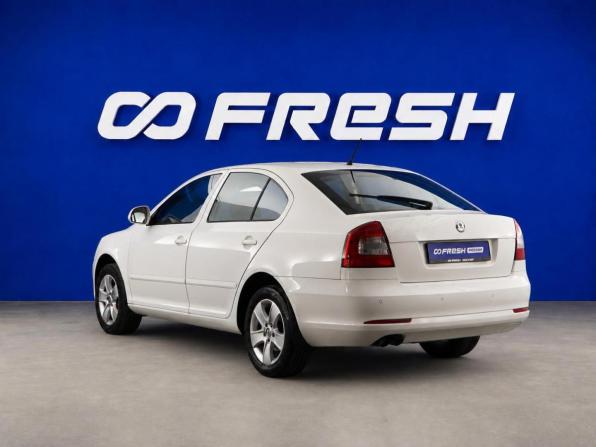Skoda Octavia II (A5) Рестайлинг с пробегом 2012 года, цена 907 050 рублей, 211706 км, лифтбек, Автокод Объявления