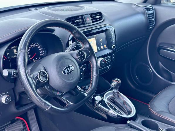 Kia Soul II Рестайлинг с пробегом 2017 года, цена 1 290 000 рублей, 146200 км, хэтчбек, Автокод Объявления