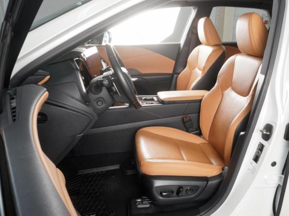 Lexus RX V с пробегом 2023 года, цена 7 899 000 рублей, 81438 км, внедорожник, Автокод Объявления