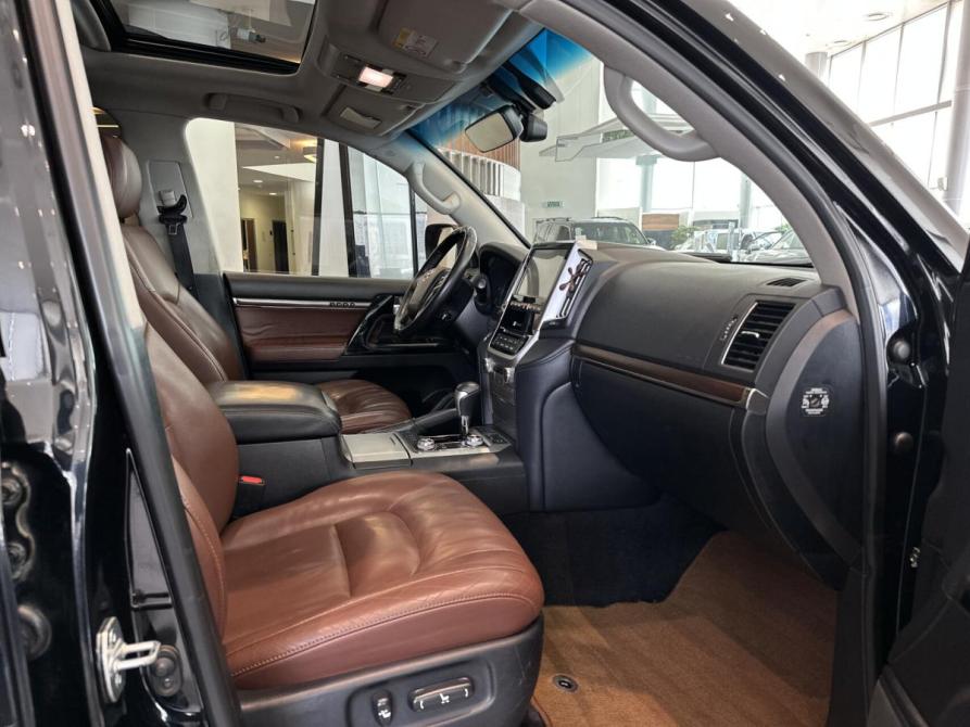 Toyota Land Cruiser 200 Series Рестайлинг 2 Казань  - изображение 13