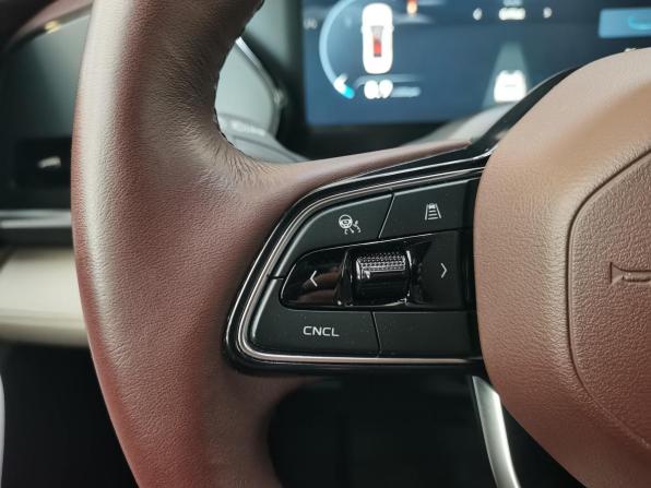 Geely Monjaro I с пробегом 2023 года, цена 3 450 000 рублей, 56000 км, внедорожник, Автокод Объявления