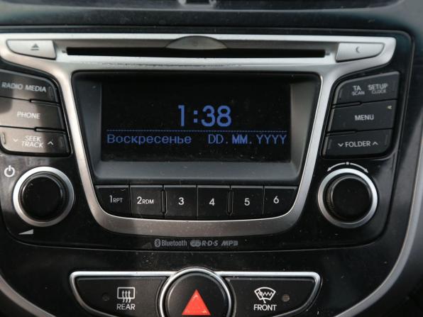 Hyundai Solaris I Рестайлинг с пробегом 2015 года, цена 825 000 рублей, 206000 км, седан, Автокод Объявления
