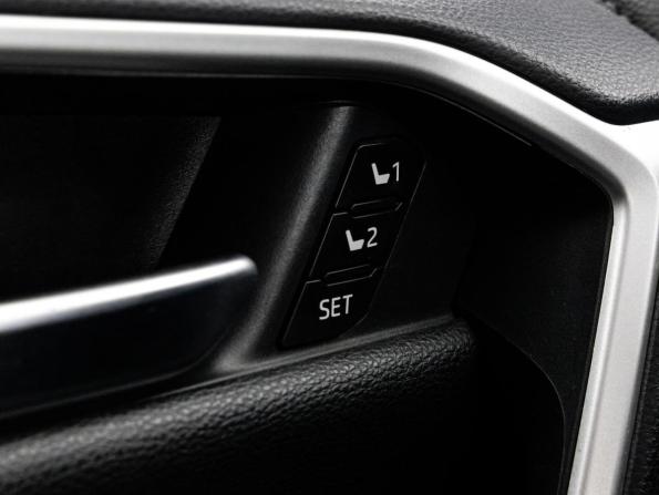 Toyota RAV4 V (XA50) с пробегом 2019 года, цена 3 249 000 рублей, 86662 км, внедорожник, Автокод Объявления