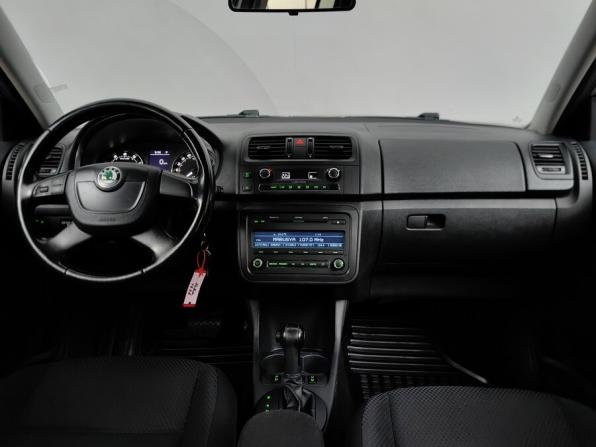 Skoda Fabia II Рестайлинг с пробегом 2011 года, цена 728 000 рублей, 110000 км, хэтчбек, Автокод Объявления