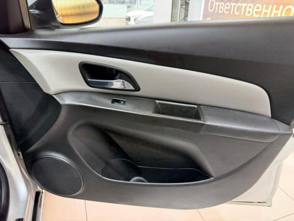 Chevrolet Cruze I Рестайлинг с пробегом 2014 года, цена 705 000 рублей, 167694 км, хэтчбек, Автокод Объявления