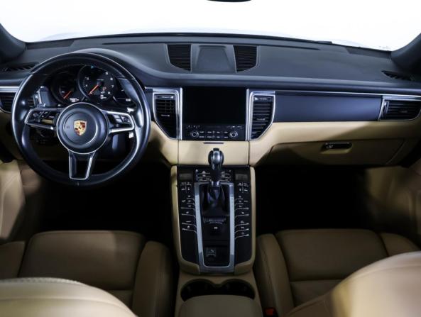 Porsche Macan I Рестайлинг с пробегом 2018 года, цена 3 650 000 рублей, 94607 км, внедорожник, Автокод Объявления