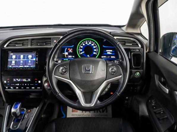 Honda Shuttle II с пробегом 2015 года, цена 1 330 300 рублей, 158009 км, универсал, Автокод Объявления