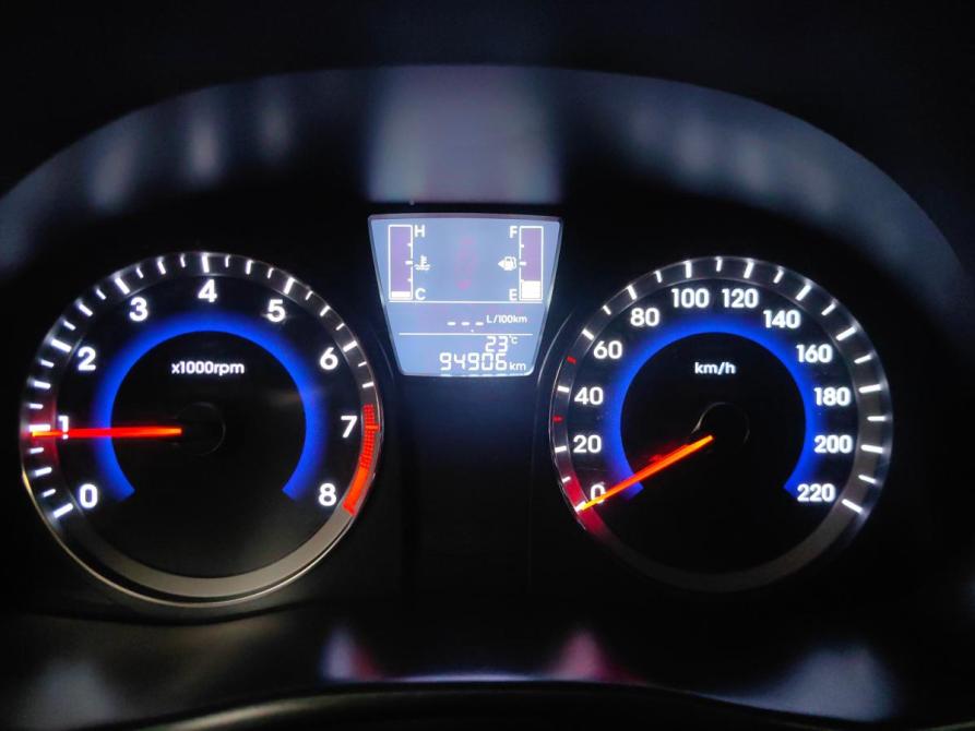 Hyundai Solaris I Рестайлинг Подольск  - изображение 10