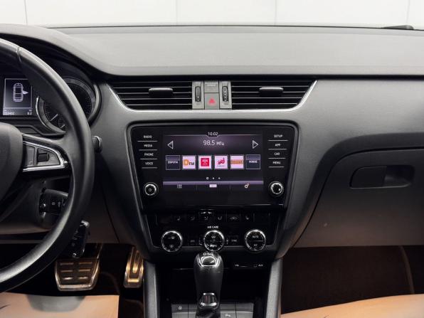 Skoda Octavia III (A7) Рестайлинг с пробегом 2017 года, цена 1 850 000 рублей, 153398 км, лифтбек, Автокод Объявления