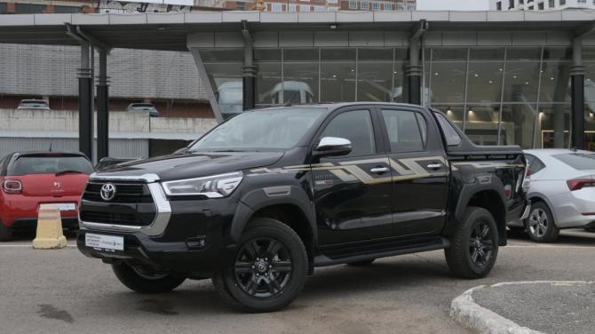 Toyota Hilux VIII Рестайлинг 2 с пробегом 2025 года, цена 7 500 000 рублей, 10 км, пикап, Автокод Объявления