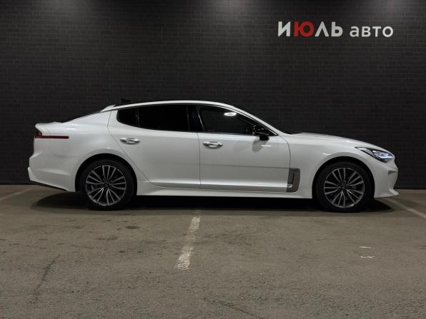 Kia Stinger I с пробегом 2018 года, цена 2 400 000 рублей, 122894 км, лифтбек, Автокод Объявления