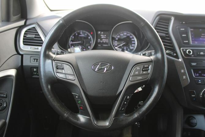 Hyundai Santa Fe III Рестайлинг с пробегом 2017 года, цена 1 790 000 рублей, 176000 км, внедорожник, Автокод Объявления